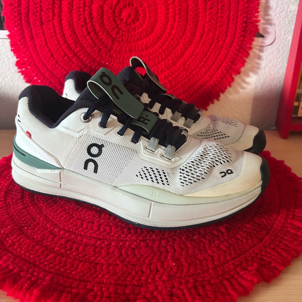 On Running White and Green Sneakers with CloudTec Cushioning - Picture 3 of 9